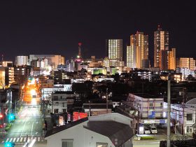 橋本駅周辺（南）方向の夜景を望む