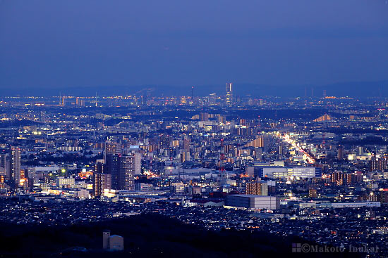橋本・相模原（南東）方向の夜景を望む
