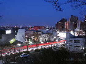 稲城駅（南東）方向の夜景を望む